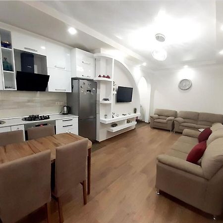 Bn Apartmen'T Apartment Batumi Exterior photo
